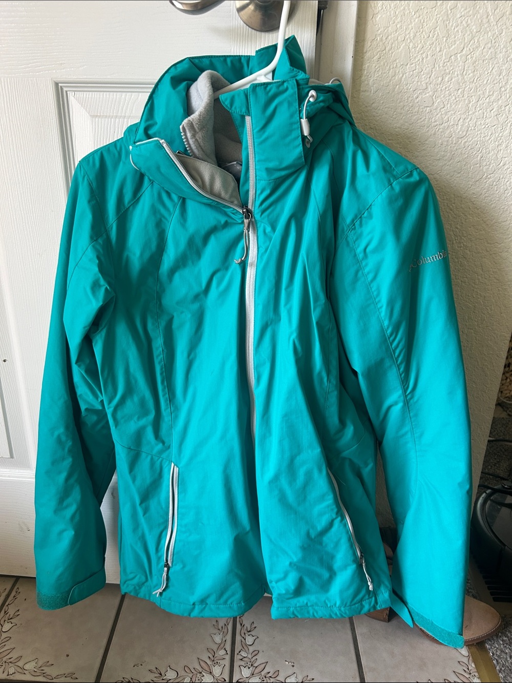 Columbia Women's Teal Waterproof Hooded Ski Jacket